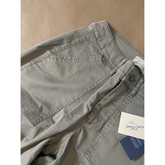 Universal Thread ( 0 ) Olive Mid-Rise Barrel Leg Utility Cargo Pants Women - Picture 6 of 13